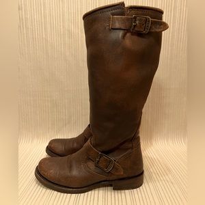 FRYE Veronica Slouch Tall in Redwood